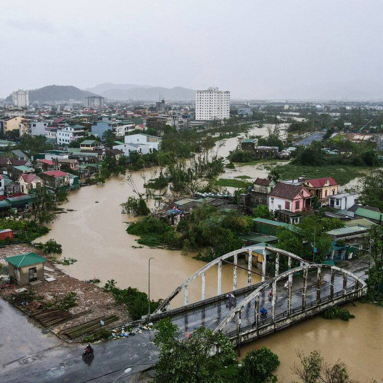 Typhoon Bualoi Slams Into Central Vietnam, Adding to Death Toll