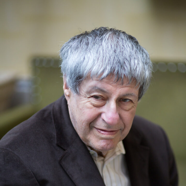 Ivan Klima, Czech Novelist Who Chafed Under Totalitarian Regimes, Dies at 94