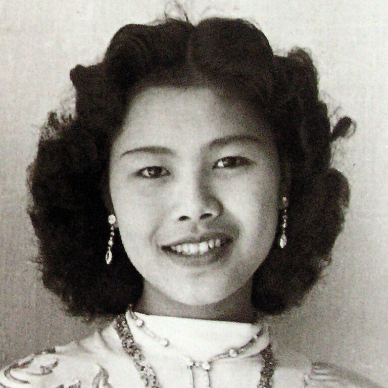 Sirikit, Thailand’s Former Monarch, Dies at 93