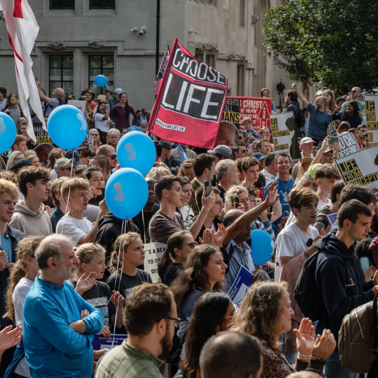 They Helped Topple Roe v. Wade. Now Their Sights Are Set on Britain.