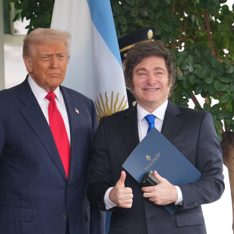 Trump Dangles $20 Billion Lifeline for Argentina, With Strings Attached