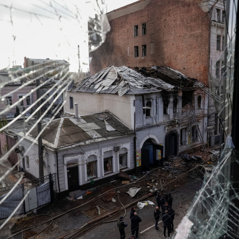 Russia Hits Power Plants and Kindergarten Hours After Trump Delays Summit