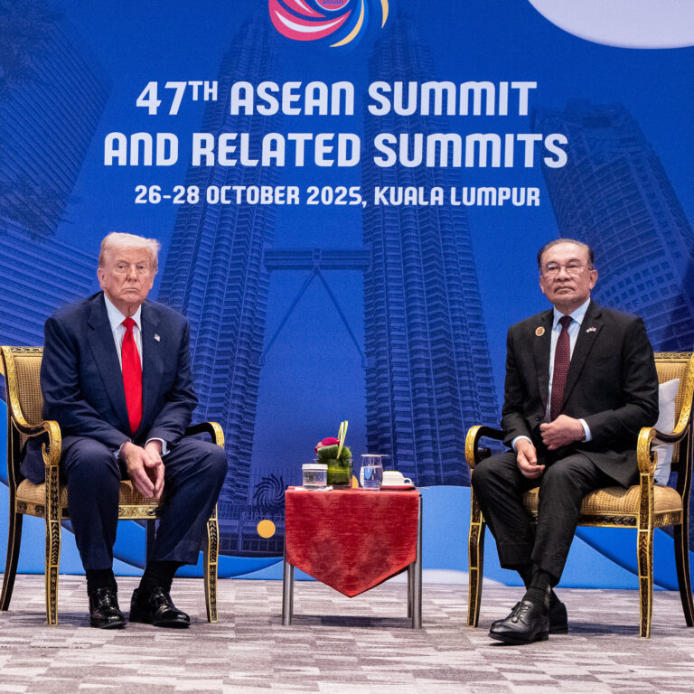 Day 1 of Trump’s Asia Tour: Flashy Showmanship but Unclear Substance