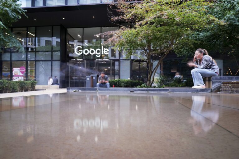 ¿El guglear se va a acabar? Google se rinde a la IA y confirma un cambio histórico en su buscador