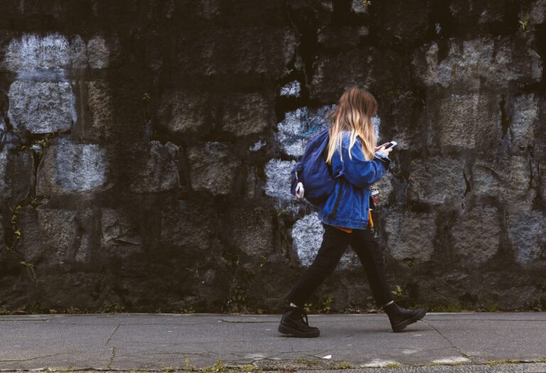 Una adolescente demanda a los creadores de una app usada para ‘desnudarla’ sin consentimiento