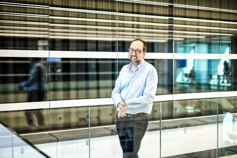 Ismael Faro, vicepresidente de IA y cuántica en IBM: “En FP los profesores me miraban como a un bicho raro. Me encantó que me pidieran que les diera clase”