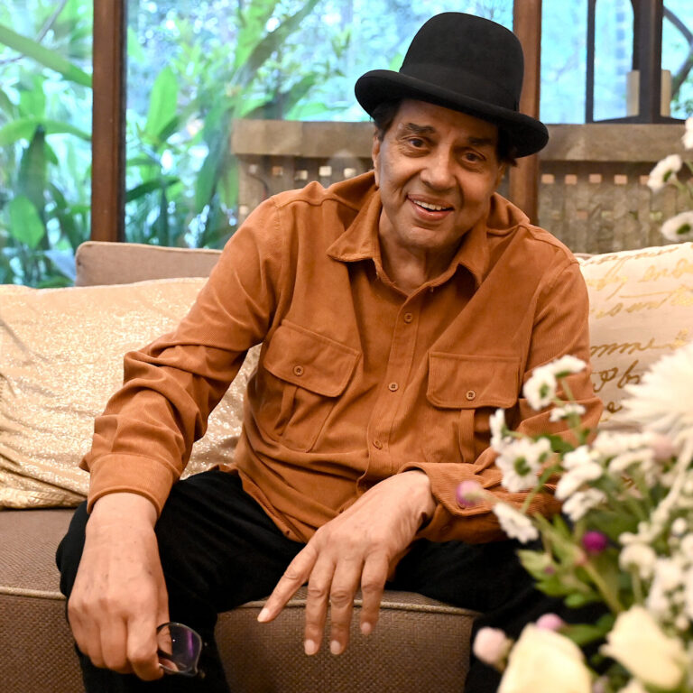 Dharmendra, Bollywood Leading Man, Dies at 89