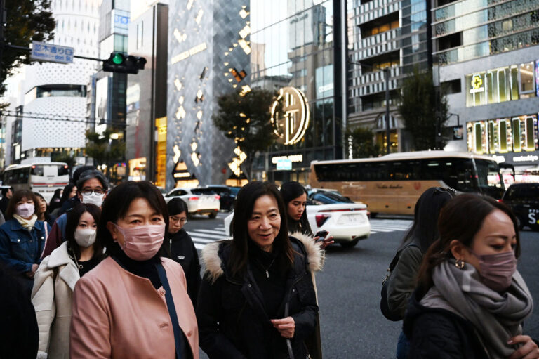 Warnings rise for U.S. as severe flu strain causes outbreaks in Canada, U.K.