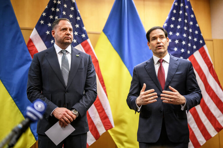 U.S. and Ukraine work on 'refined' peace plan, hail progress in talks despite allies' doubts