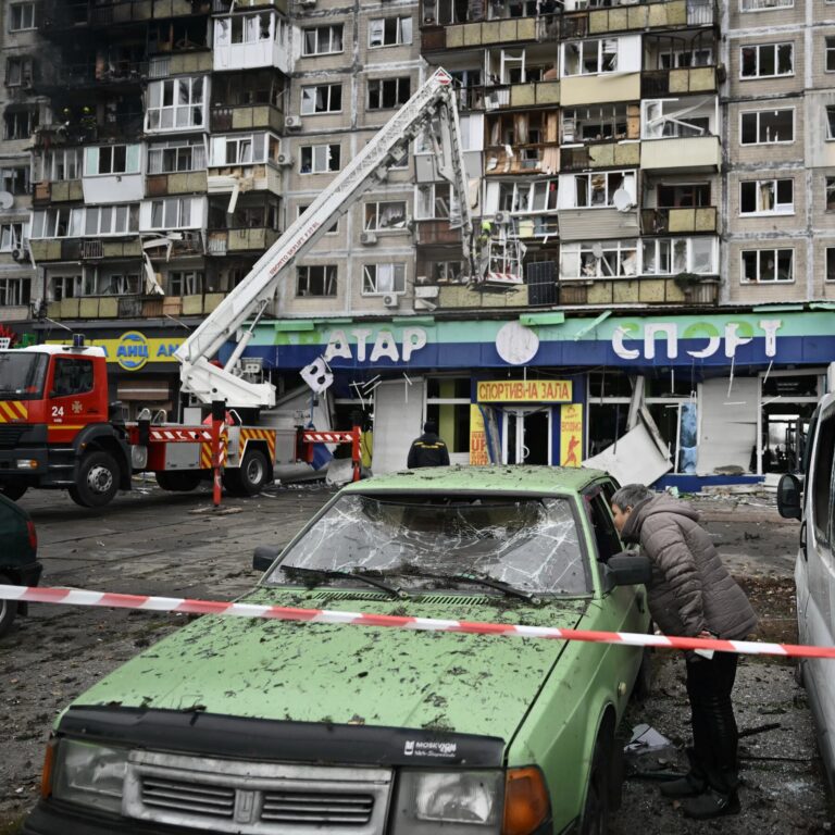 Russia Bombards Ukraine for Nearly 10 Hours in a Deadly Assault