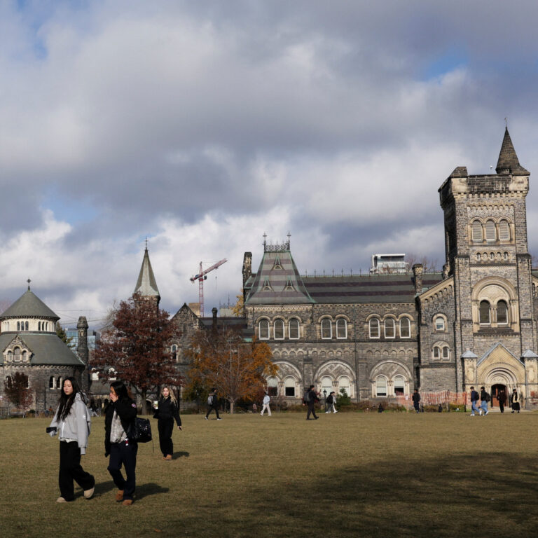 Canada Plans to Fast-Track Immigration for US H1-B Visa Holders in New Talent Drive