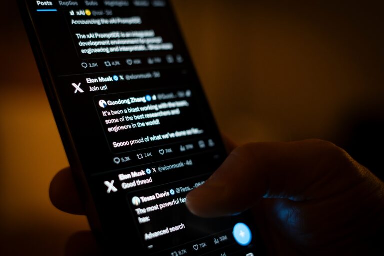 Bruselas multa con 120 millones a X por falta de transparencia con la publicidad y el diseño engañoso de su ‘blue check’