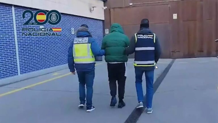 “Yo me he visto ya en seis bases de datos”: dónde acaba la información que ‘hackean’ a empresas españolas