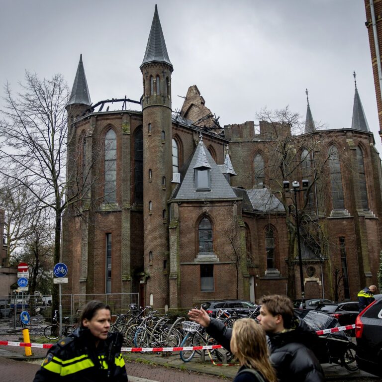 A Monumental Church in Amsterdam Is Ravaged by Flames on New Year’s Day