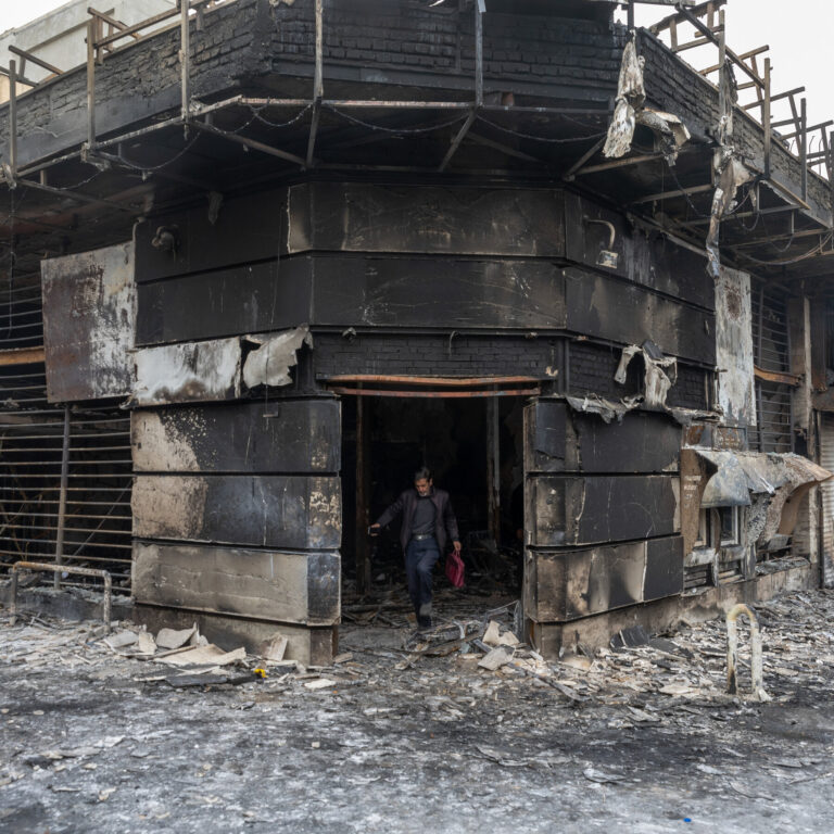 Trump Urges Antigovernment Protesters in Iran to ‘Take Over’