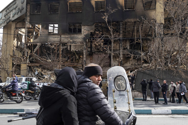 Trump warns U.S. 'armada' heading to Iran; death toll in protest crackdown tops 5,000, activists say