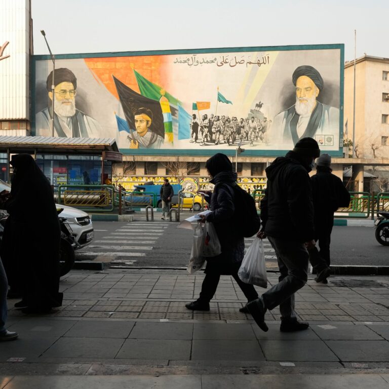 Trump Briefed on Intelligence Saying Iran’s Government Is Weaker