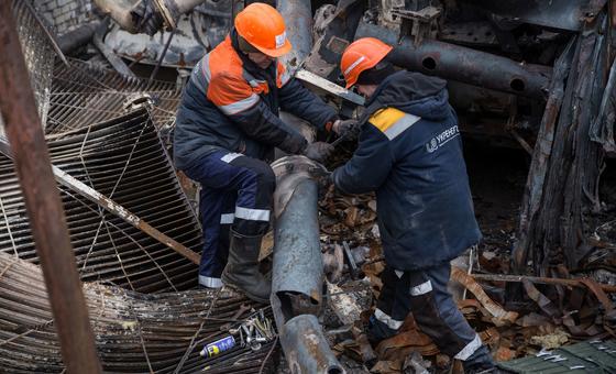 Cold and dark: UN rights chief condemns Russian strikes on Ukraine’s power grid