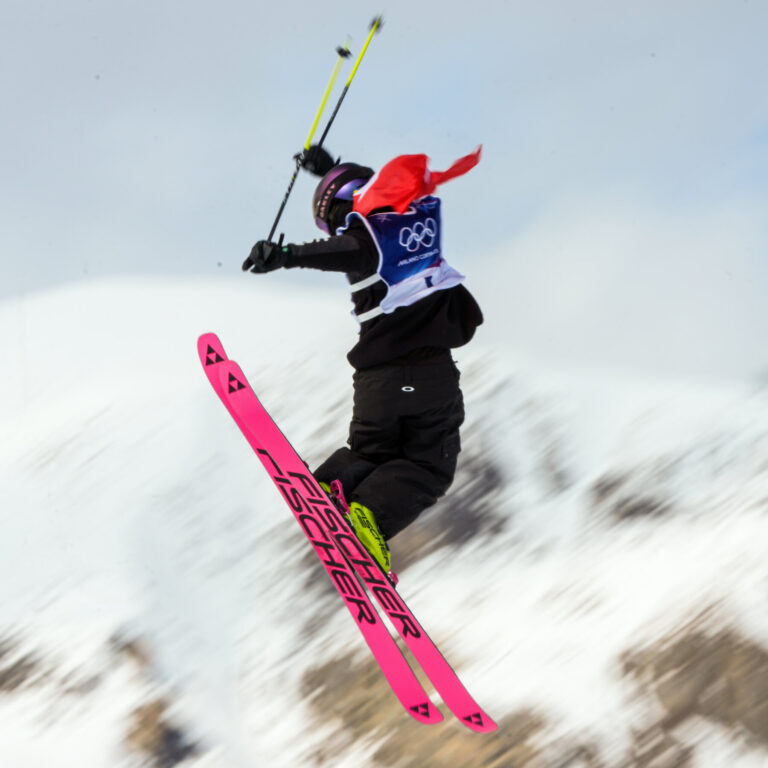 The difference between gold and silver: a sliver.