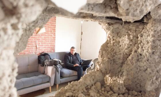 Gaza radio station re-opens, bringing voices from the rubble