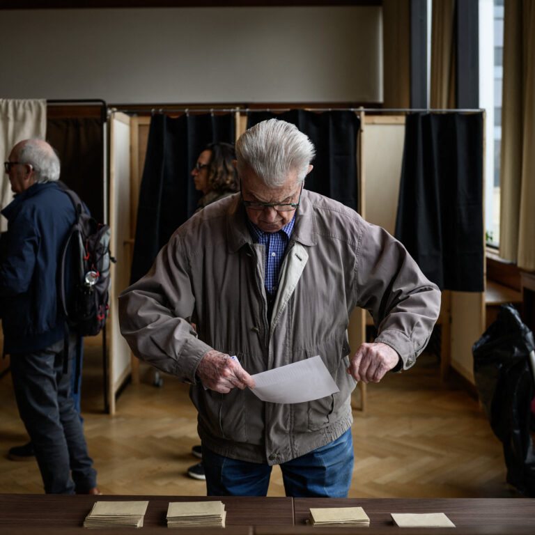 French Far Right Falls Short of Statement Win in Yardstick Local Races