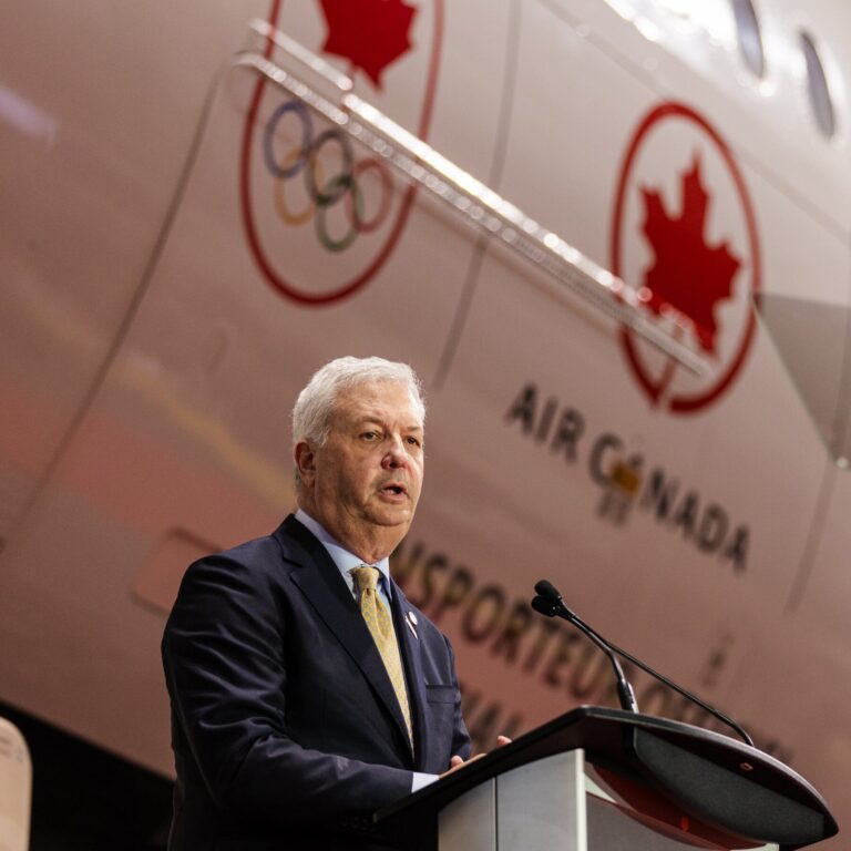 Air Canada C.E.O. Draws Scorn for Delivering Condolences Only in English