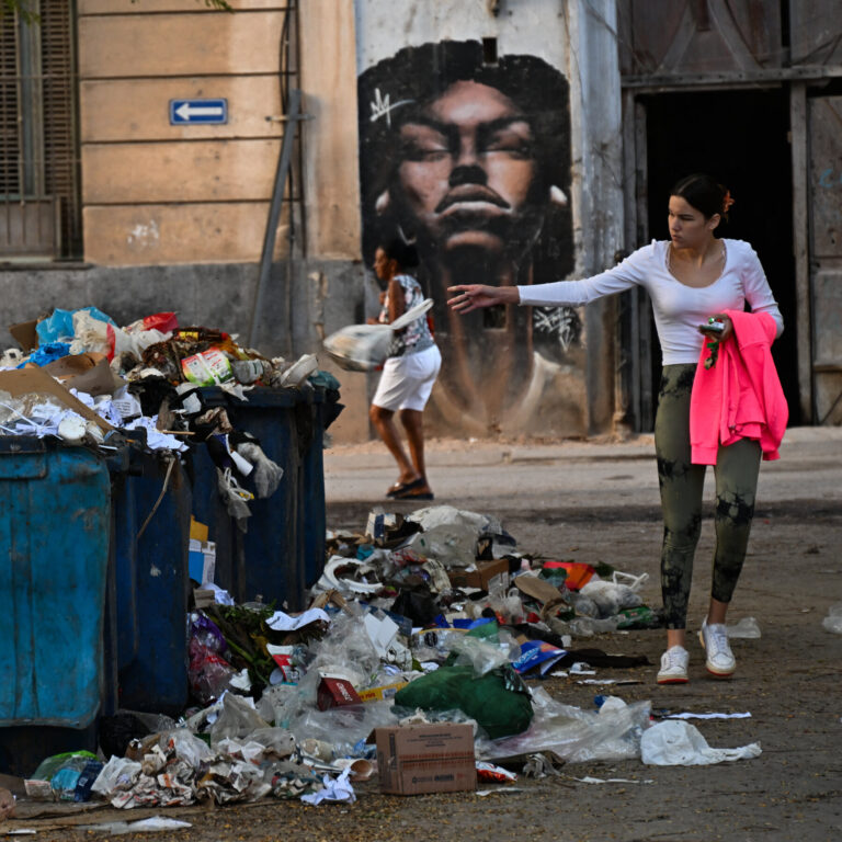Even Havana’s Street Sweepers Can’t Escape the Impact of the Fuel Blockade