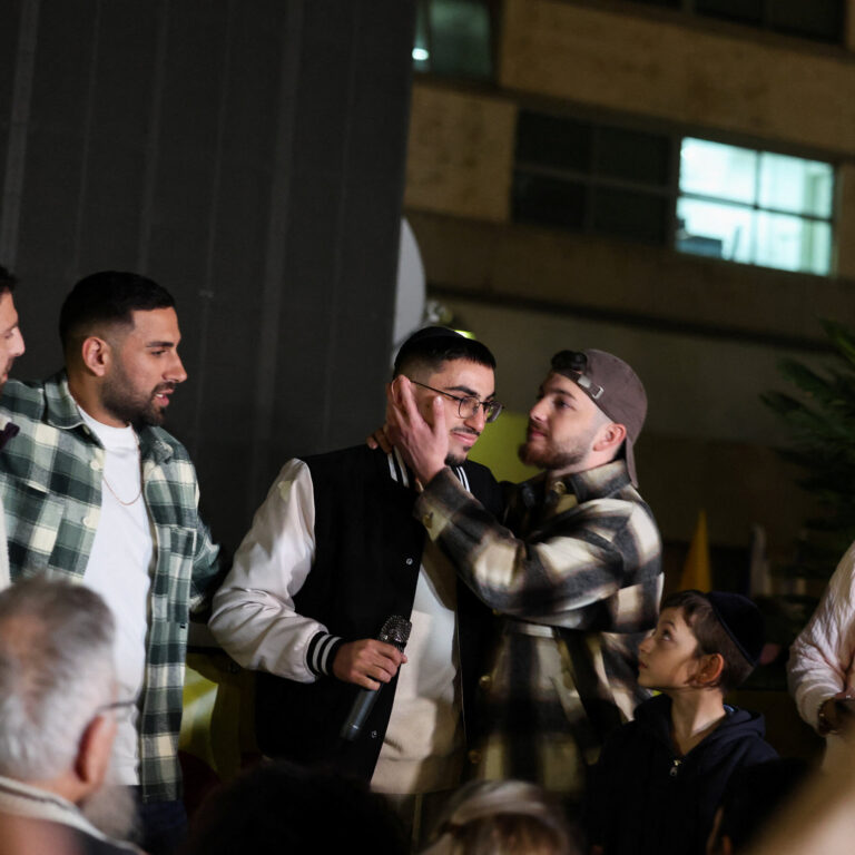 Former Hostage Calls on All of Israel’s Government to Resign