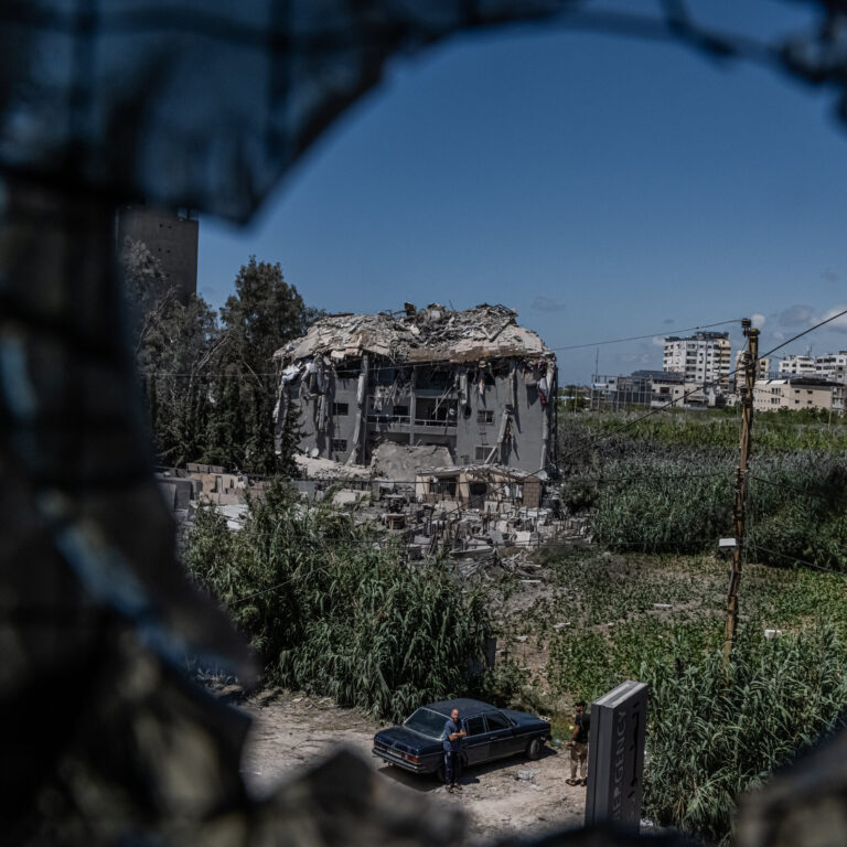 Fate of War in Lebanon Rests Mostly With Outside Powers