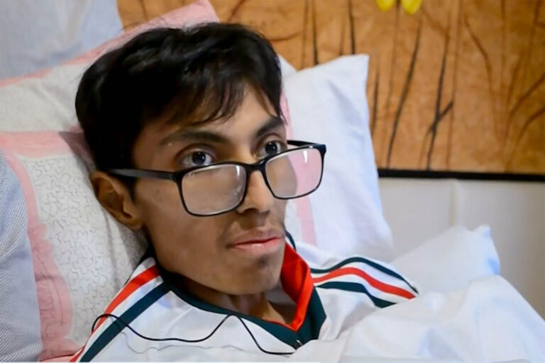 Judge grants detained parents’ urgent plea to reunite with terminally ill son in Mexico