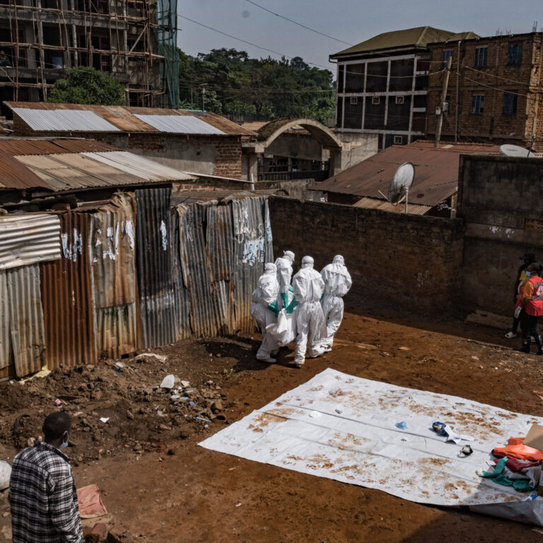 Uganda Closes Border With Congo Over Ebola Fears