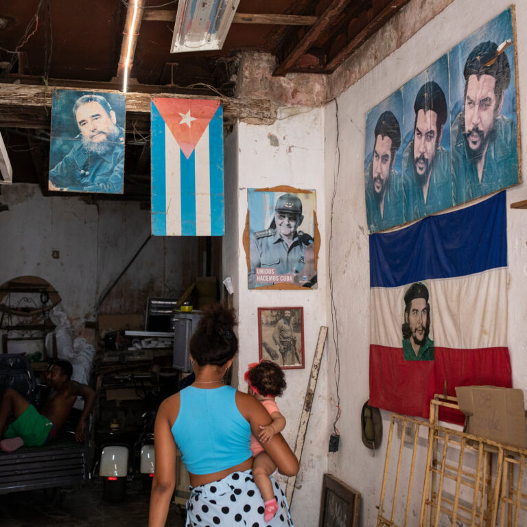 News of U.S. Indictment Slow to Reach Cubans Waiting for a Breakthrough