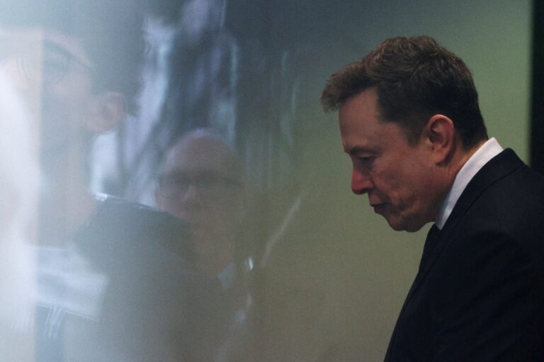 Elon Musk, en su segundo día de juicio de OpenAI: “Fui un idiota por financiarles”