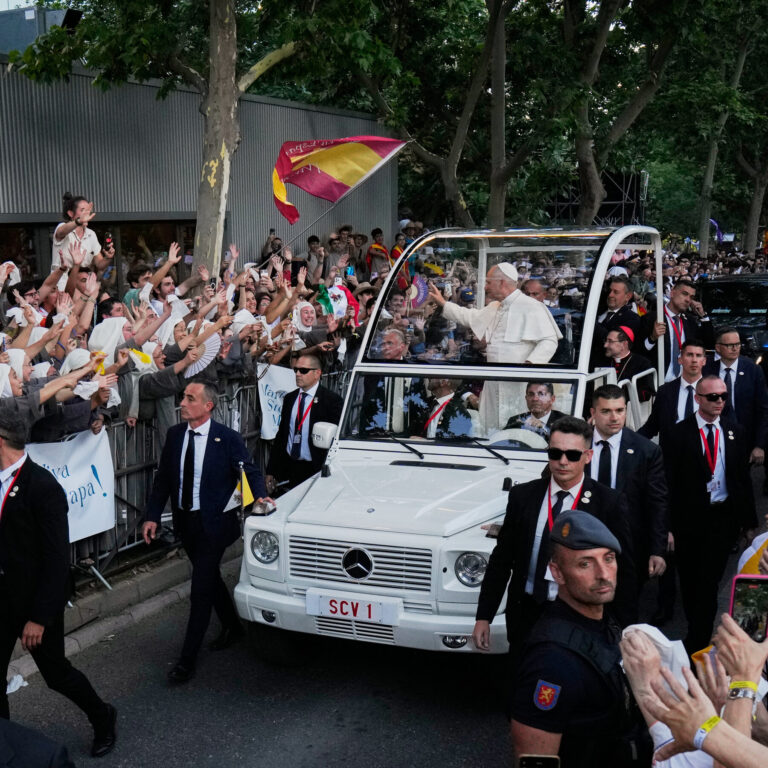 Spain’s Church Hopes Pope Trip Will Stem Secular Tide