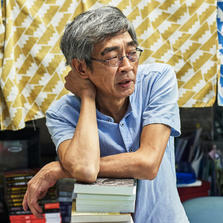 Lam Wing-Kee, Hong Kong Bookseller Who Defied Authorities, Dies at 70