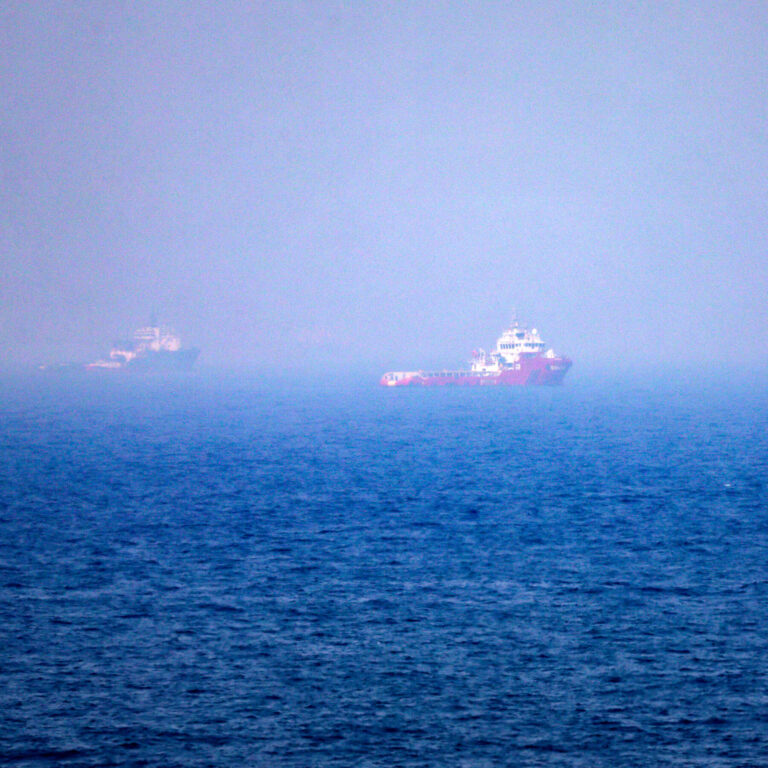 Trump’s Threat to Impose Fees in the Strait of Hormuz Contradicts His Aides