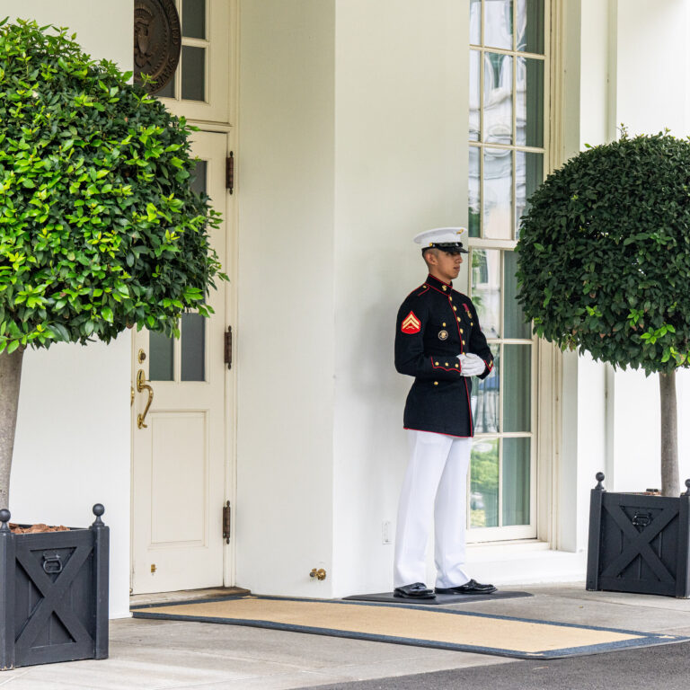 Trump Meets With Top Advisers as He Weighs a Major Escalation in Iran