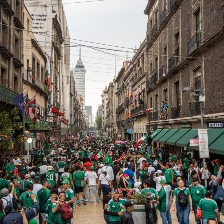 Trump’s Travel Crackdown Has a Winner: Mexican Tourism